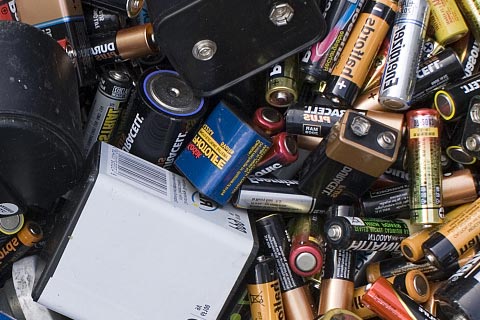 大姚六苴比亚迪BYD报废电池回收,铁锂电池回收|专业回收铅酸蓄电池